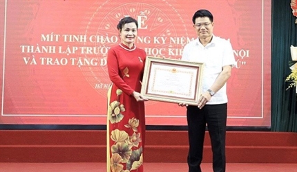 Tấm gương về nghị lực, bản lĩnh, vượt khó; điển hình tiên tiến trong...